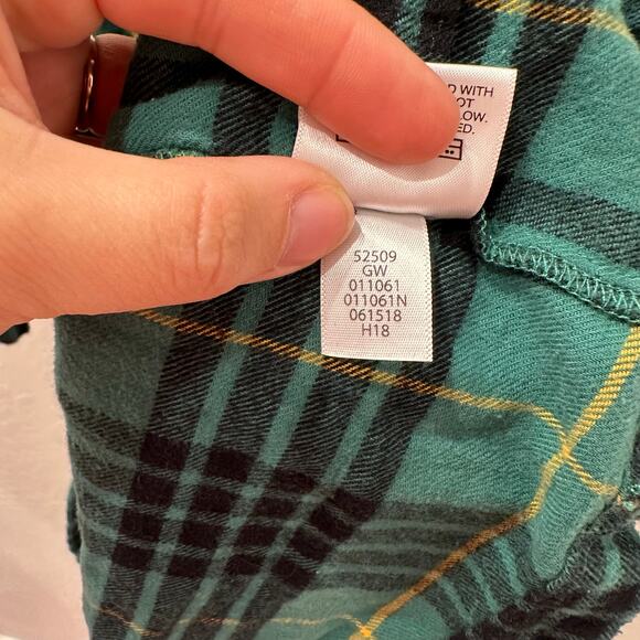 Hanna Andersson Green Festive Plaid Flannel Dress - Picture 8 of 9